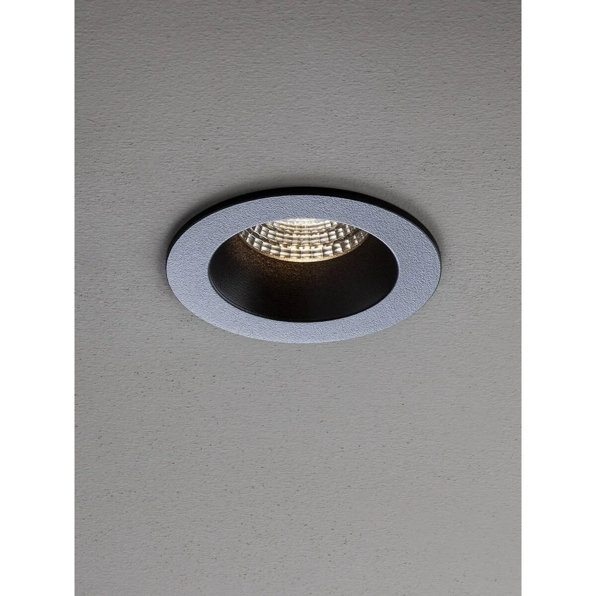 Spot LED incastrat MT 144 LED 70389, negru mat, 9W,692 lm, 3000K